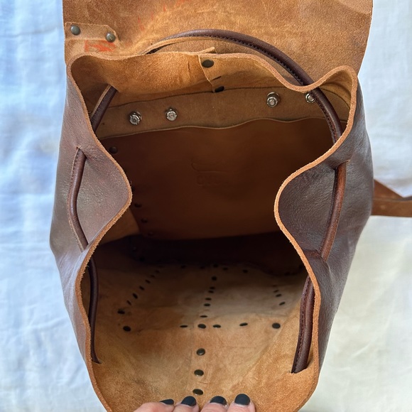 Cydwoq Leather Backpack Fortress - Picture 8 of 13